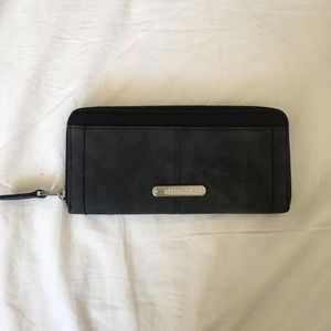 Roots73 Women’s Fairweather Wallet